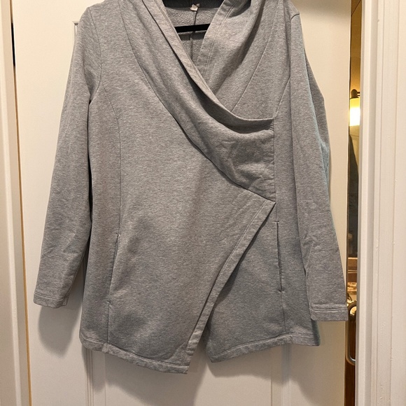Lucy Faux Wrap Gray Sweatshirt Tunic - Medium - Picture 1 of 2
